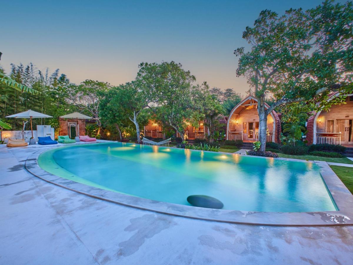 Hotel Uluwatu Desa Exterior foto